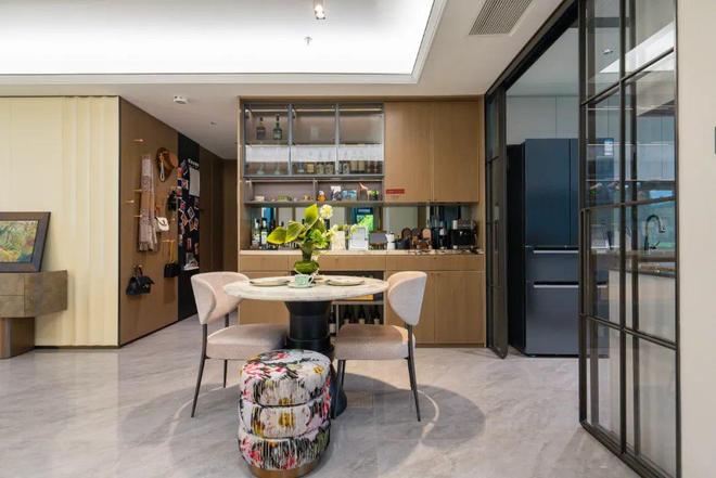 售楼处 绿城沁香园发布:融合新时代!AG真人百家乐楼市聚焦®绿城沁香园(图2) 售楼处 绿城沁香园发布:融合新时代!AG真人百家乐楼市聚焦®绿城沁香园(图2)